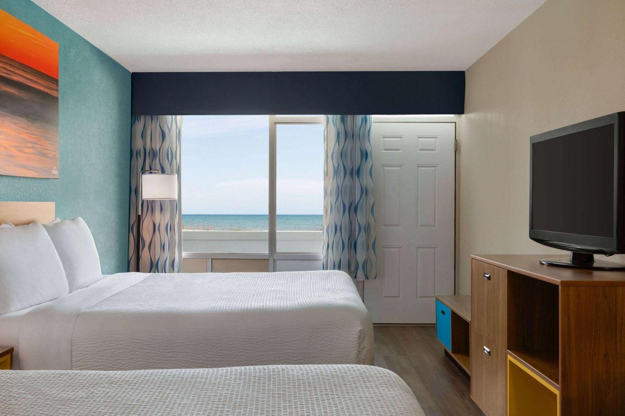 Days Inn By Wyndham Myrtle Beach-Beach Front Εξωτερικό φωτογραφία