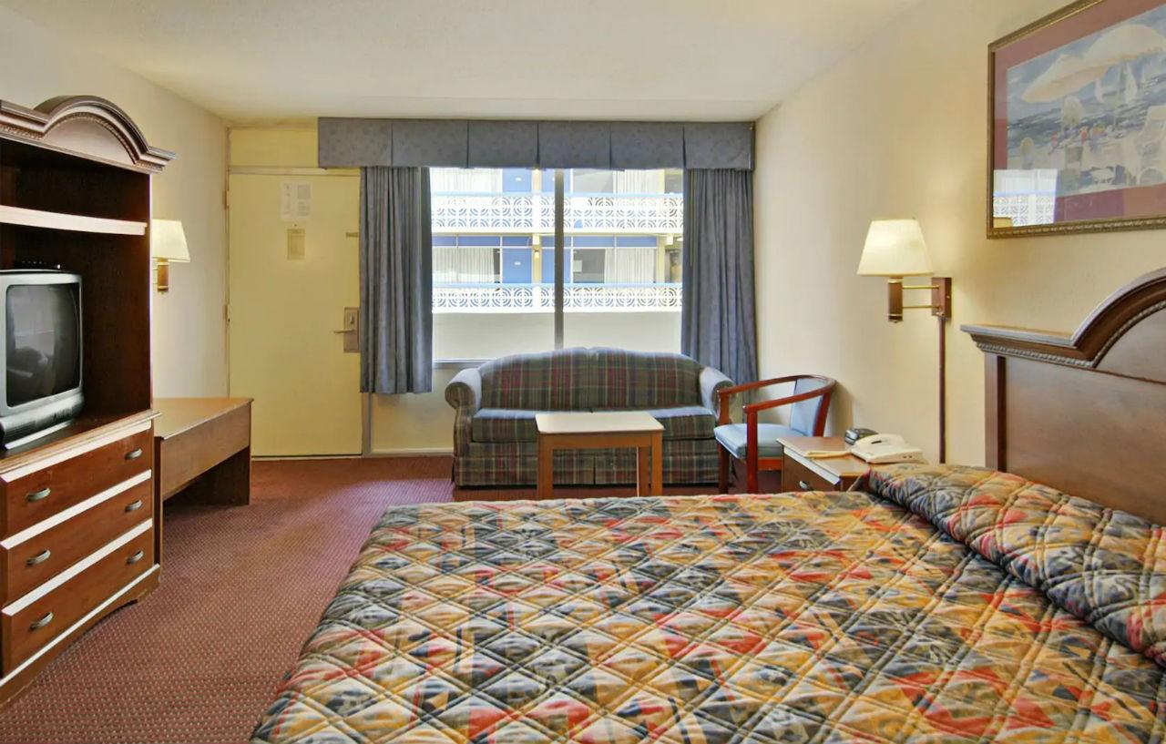 Days Inn By Wyndham Myrtle Beach-Beach Front Εξωτερικό φωτογραφία