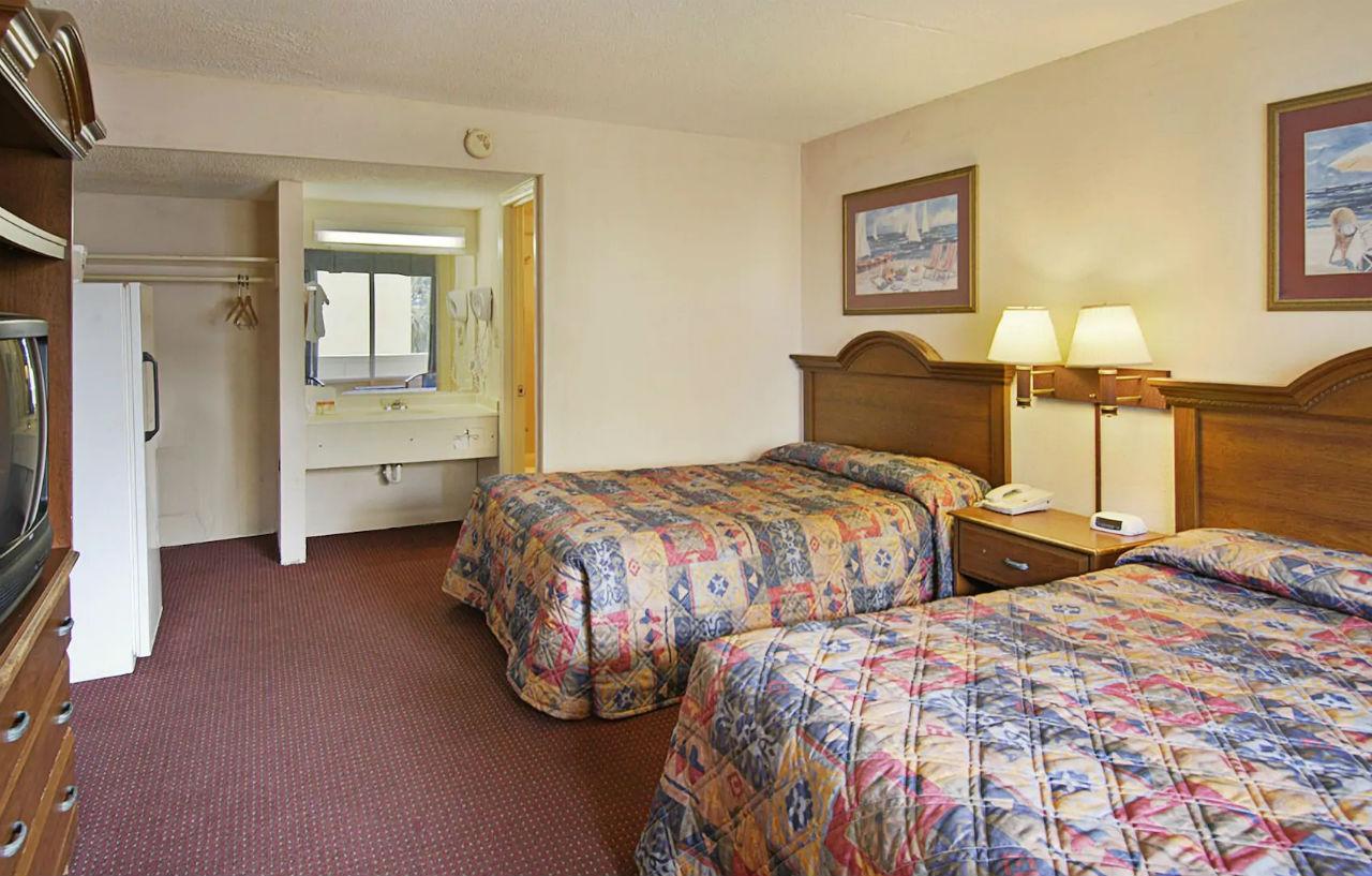 Days Inn By Wyndham Myrtle Beach-Beach Front Εξωτερικό φωτογραφία